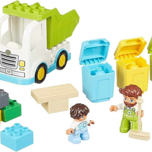 Lego DUPLO Garbage Truck and Recycling 10945 Building Playset Brand New - Picture 8 of 14
